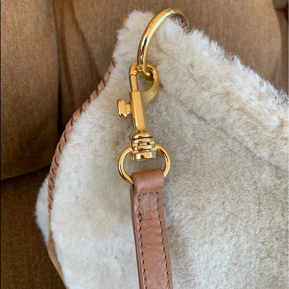 Authentic UGG Shoulder Bag - NWT - RARE - Picture 12 of 16